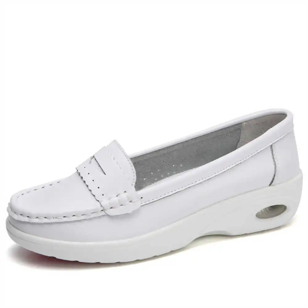 Thick Sole Slipon White Traine - Vintage Fashion Collecting And Wearing Designer Classics ulasan dan harga