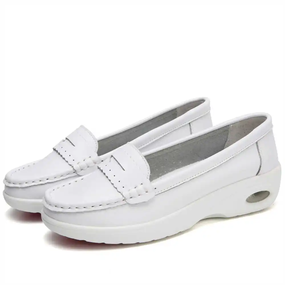 Thick Sole Slipon White Traine - Vintage Fashion Collecting And Wearing Designer Classics ulasan dan harga