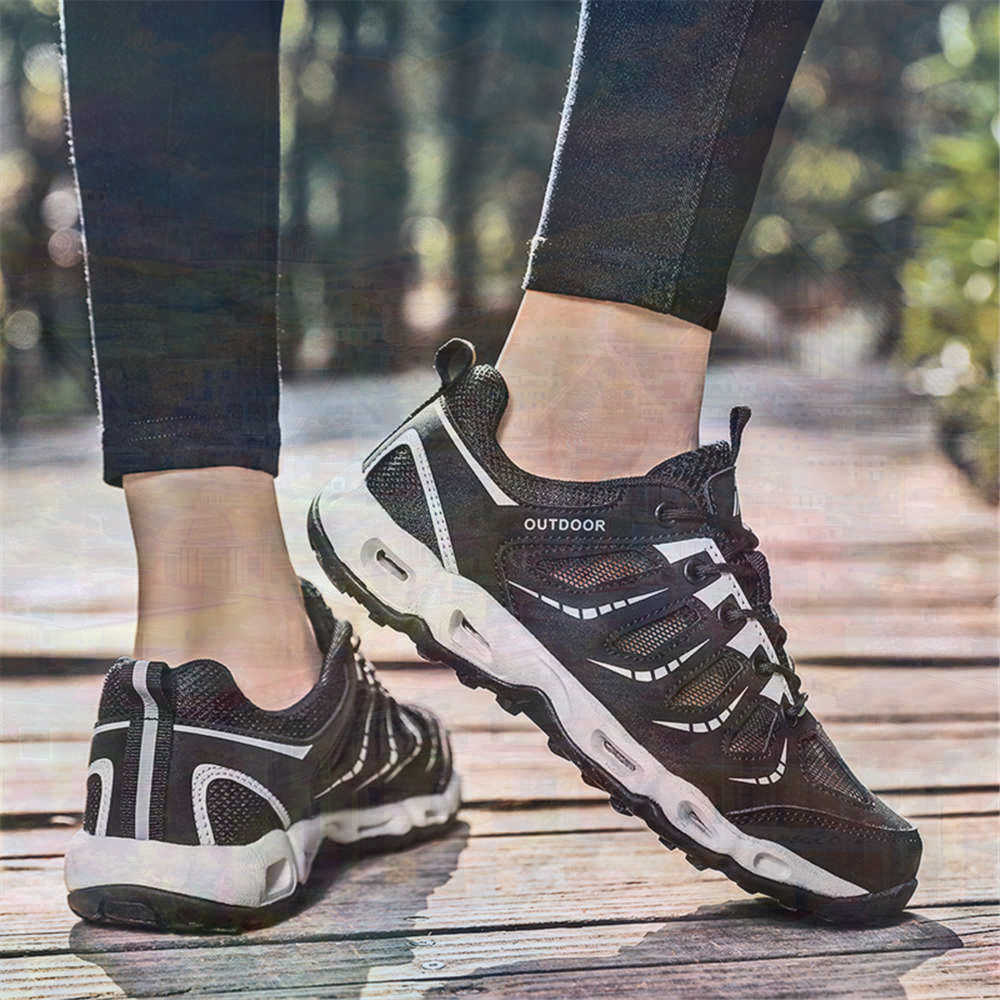 Sumer Round Tip Silver Sneaker - Vintage Fashion Collecting And Wearing Designer Classics ulasan dan harga